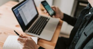 menyambungkan hp ke laptop